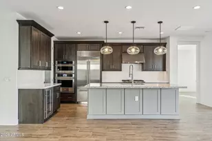 11138 N San Clemente St, Surprise, AZ 85388 - Photo 8