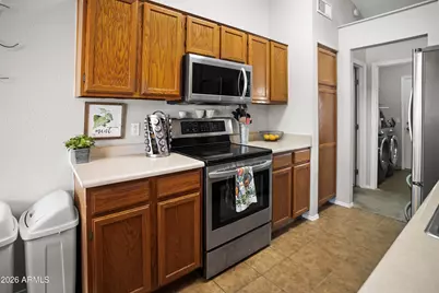 6715 N 81st Drive, Glendale, AZ 85303 - Photo 12