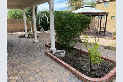 2552 W Saint Catherine Avenue, Phoenix, AZ 85041 - Photo 6