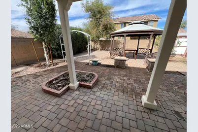 2552 W Saint Catherine Avenue, Phoenix, AZ 85041 - Photo 12