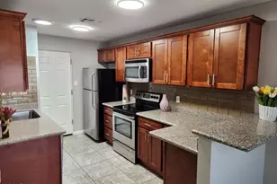 3026 E Brill St, Phoenix, AZ 85008 - Photo 1