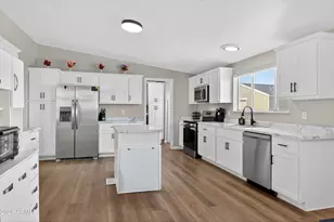 936 Deer Field Blvd, Winslow, AZ 86047 - Photo 4