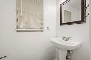 11223 W Glenrosa Ave, Phoenix, AZ 85037 - Photo 14