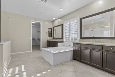 9382 W Louise Drive, Peoria, AZ 85383 - Photo 22