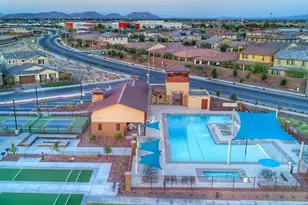 9382 W Louise Dr, Peoria, AZ 85383 - Photo 2