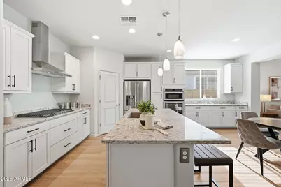 6418 W Madre Del Oro Drive #6418, Phoenix, AZ 85083 - Photo 1