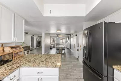 535 W Pantera Avenue, Mesa, AZ 85210 - Photo 14