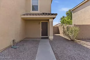 2413 E Hazeltine Way, Chandler, AZ 85249 - Photo 4