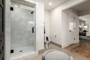 6701 N Scottsdale Rd, Scottsdale, AZ 85250 - Photo 26