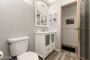 10960 N 67th Ave, Glendale, AZ 85304 - Photo 24