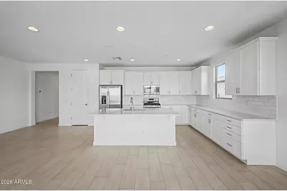 29527 N 135th Lane, Peoria, AZ 85383 - Photo 2
