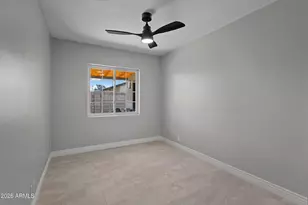 846 W Mitchell Dr, Phoenix, AZ 85013 - Photo 22