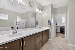 690 N Sparrow Ct, Gilbert, AZ 85234 - Photo 28