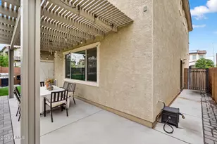 690 N Sparrow Ct, Gilbert, AZ 85234 - Photo 46