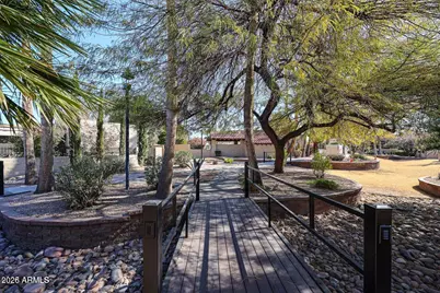 3013 W Phelps Road, Phoenix, AZ 85053 - Photo 32