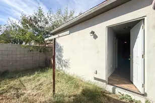 2427 W Yavapai St, Phoenix, AZ 85009 - Photo 28