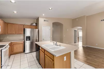 22016 N 66th Lane, Glendale, AZ 85310 - Photo 6