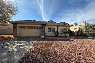 11003 W Laurelwood Ln, Avondale, AZ 85392 - Photo 2