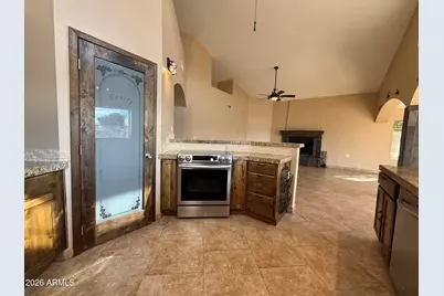 11003 W Laurelwood Lane, Avondale, AZ 85392 - Photo 8