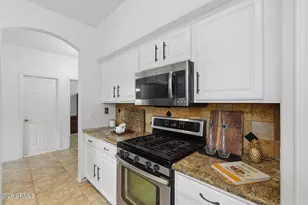 6843 S 26th St, Phoenix, AZ 85042 - Photo 4