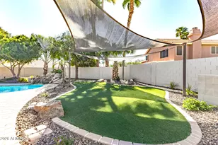3827 E Glenhaven Dr, Phoenix, AZ 85048 - Photo 28