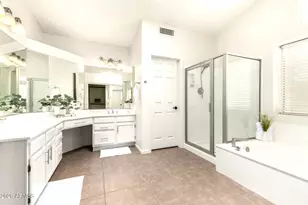 3827 E Glenhaven Dr, Phoenix, AZ 85048 - Photo 14