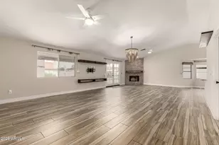 4341 E Betty Elyse Ln, Phoenix, AZ 85032 - Photo 2