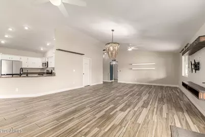 4341 E Betty Elyse Lane, Phoenix, AZ 85032 - Photo 6