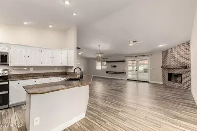 4341 E Betty Elyse Lane, Phoenix, AZ 85032 - Photo 10