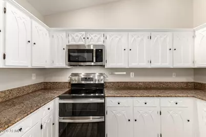 4341 E Betty Elyse Lane, Phoenix, AZ 85032 - Photo 12