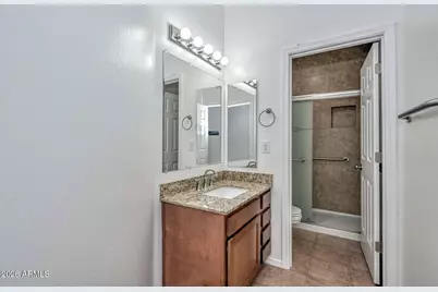 1942 E Claire Drive E, Phoenix, AZ 85022 - Photo 16
