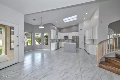 1942 E Claire Drive E, Phoenix, AZ 85022 - Photo 12