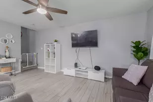 4759 E Belleview St, Phoenix, AZ 85008 - Photo 8