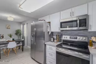 4759 E Belleview St, Phoenix, AZ 85008 - Photo 8