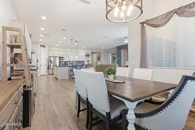 9393 W Daley Lane, Peoria, AZ 85383 - Photo 6