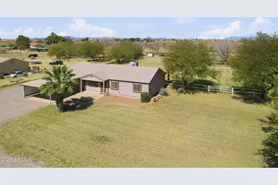 2748 E Baughn Avenue, Coolidge, AZ 85128 - Photo 2