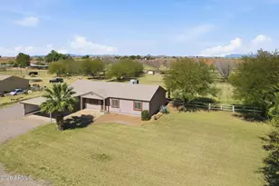 2748 E Baughn Ave, Coolidge, AZ 85128 - Photo 2