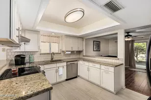 25807 S Ontario Dr, Sun Lakes, AZ 85248 - Photo 4