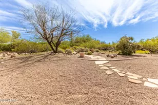 25225 N 46th Dr, Phoenix, AZ 85083 - Photo 4