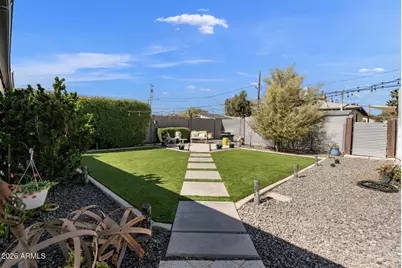 930 E Whitton Avenue, Phoenix, AZ 85014 - Photo 16