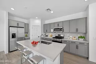 25279 N 165th Ln, Surprise, AZ 85387 - Photo 2