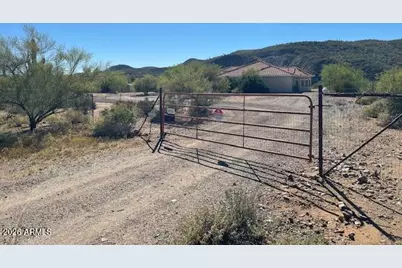 18931 E Maren Avenue, Black Canyon City, AZ 85324 - Photo 20