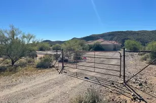 18931 E Maren Ave, Black Canyon City, AZ 85324 - Photo 20