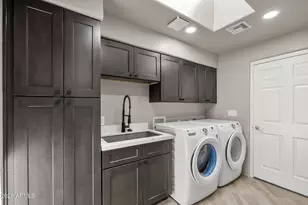 9229 E Whitethorn Cir, Scottsdale, AZ 85266 - Photo 18