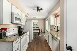 10115 W Audrey Dr, Sun City, AZ 85351 - Photo 14