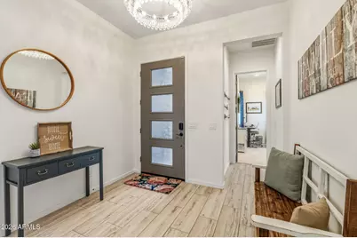 2819 E Los Gatos Drive, Phoenix, AZ 85050 - Photo 8