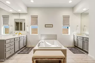 2819 E Los Gatos Dr, Phoenix, AZ 85050 - Photo 22