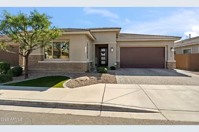 2819 E Los Gatos Drive, Phoenix, AZ 85050 - Photo 2