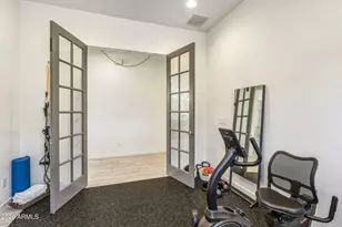 2819 E Los Gatos Dr, Phoenix, AZ 85050 - Photo 10