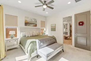 2819 E Los Gatos Dr, Phoenix, AZ 85050 - Photo 20